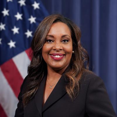 Velicia D Woods Headshot